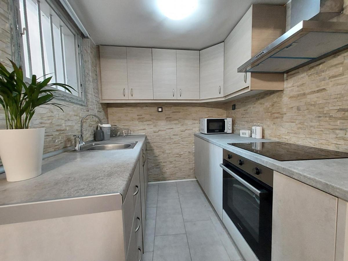 Anastasia'S Apartment With Yard Афины Экстерьер фото